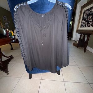 Zac and Rachel blouse